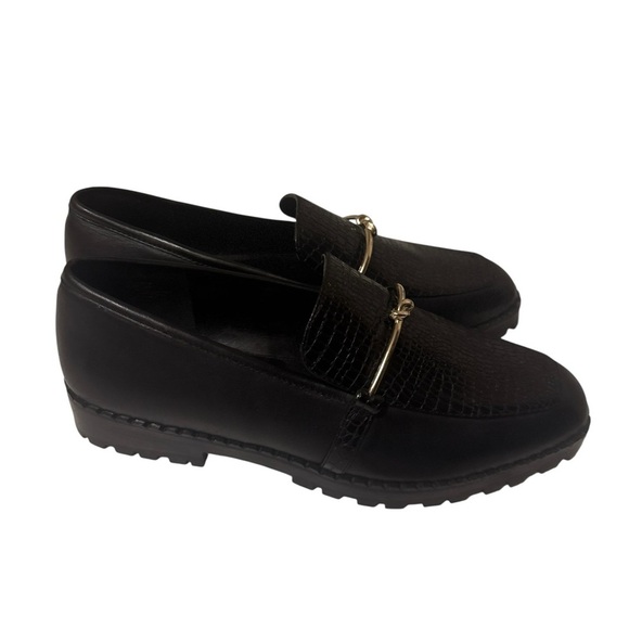 Vince Camuto Black Textured Loafers with Gold Detail brand new - Picture 11 of 14